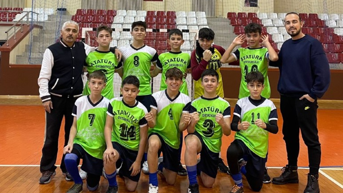 Futsal Yıldız Erkek Takımımız İlçe Şampiyonu Oldu!